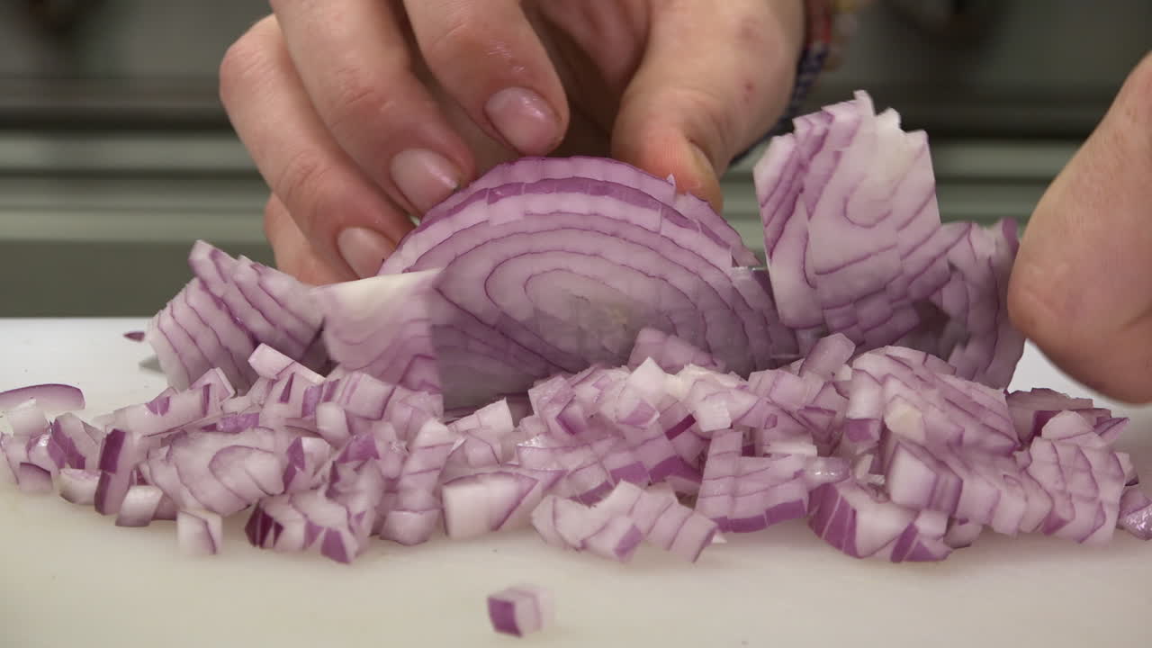 The proper way to dice a red onion with a knife
