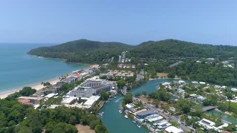 Una-Vista-Aérea-Muestra-El-Resort-Noosa-En-Queensland,-Australia