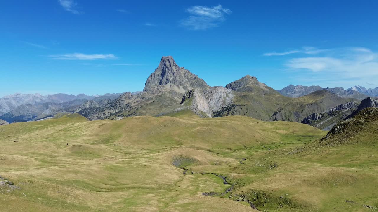 Idyllic view of Midi d'Ossau mountain in sunny France, evoking calmness