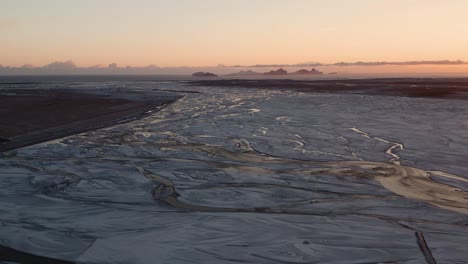 Beautiful-Icelandic-riverbed-at-sunset