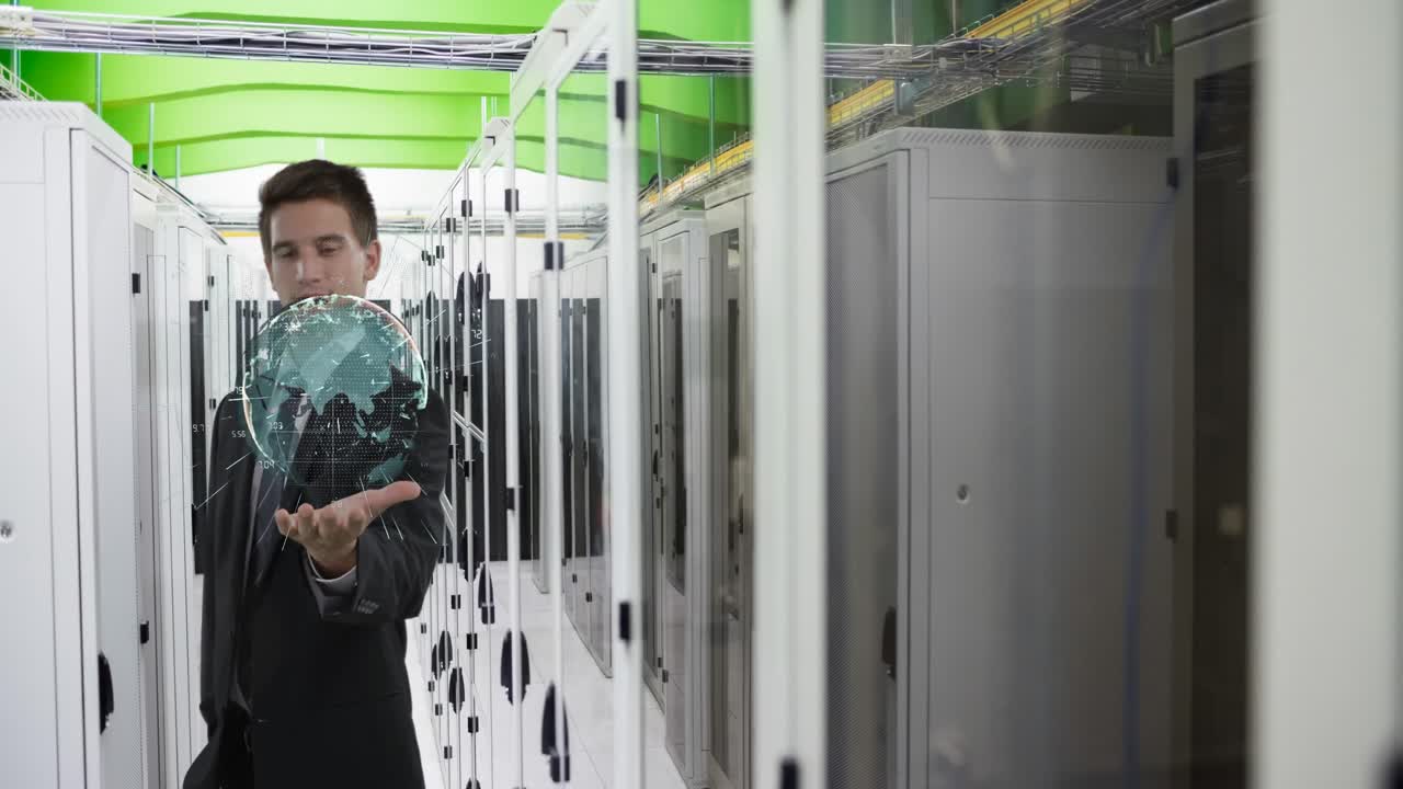 compuesto digital de un hombre en una sala de servidores 4k