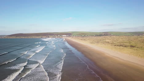 Reveals-Stunning-Beauty-Of-Nature-On-The-Shoreline-Of-Saunton-Sands-Beach-During-Summer-In-North-Devon,-England