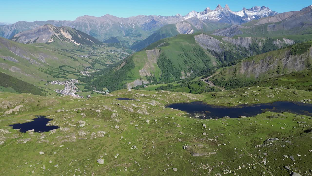 lagos de montaña lac potron y lac guichard en los alpes franceses - antena