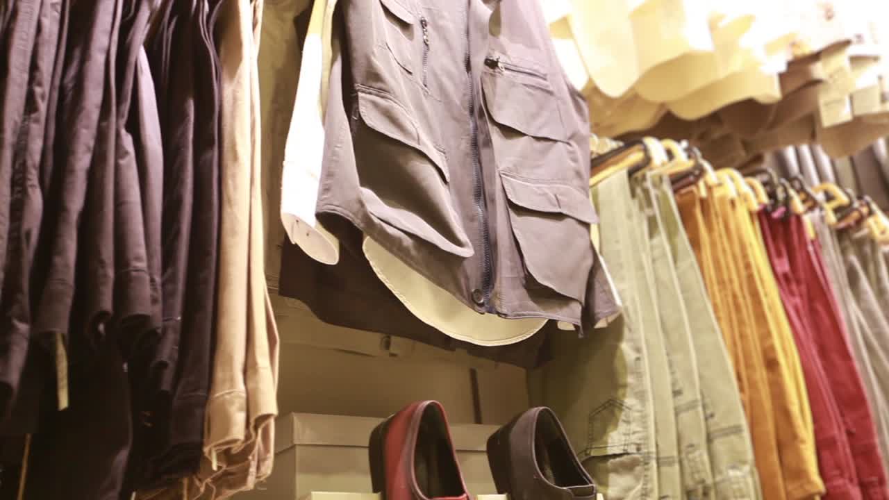 almacén de telas de envío 10