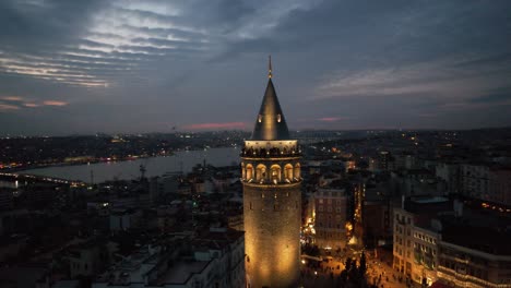 la torre de la noche de galata