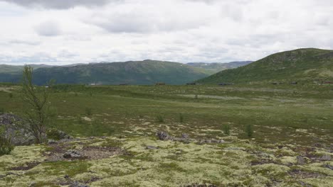 Pan-along-mountain-landscape-in-Norway