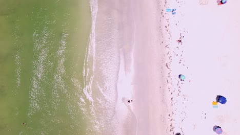 Drone-shot-of-Saint-Pete-Beach-Florida-in-the-summertime