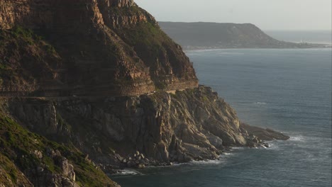 Sunset-Scenery-At-Chapman's-Peak-Drive-In-Cape-Town,-South-Africa---Wide-Shot