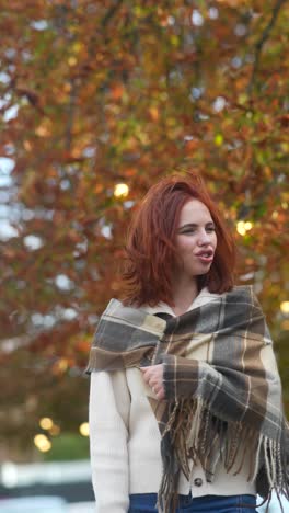 woman in autumn park