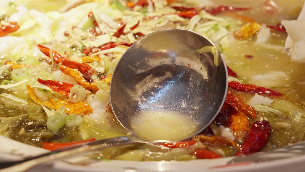 말라 스타 그루퍼 생선 수프