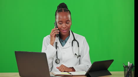 Woman,-doctor-and-green-screen-with-a-laptop
