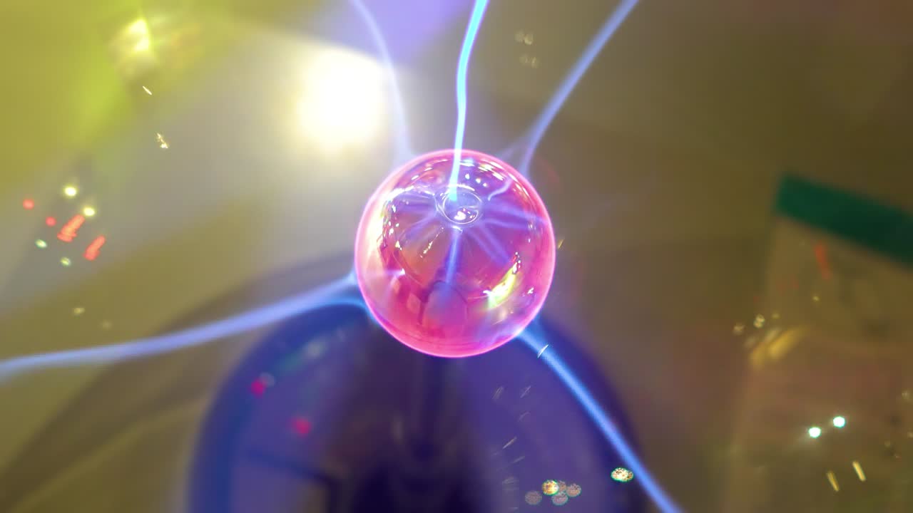 vista de cerca de la bola de plasma