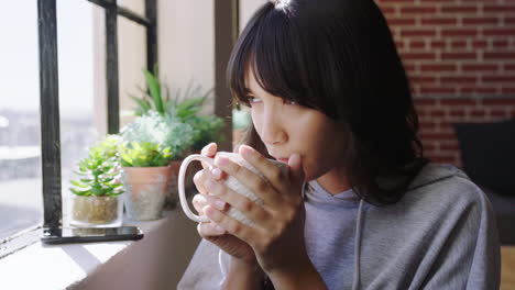 Thinking-woman,-drinking-coffee