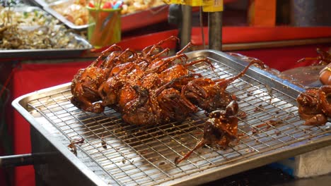 Asiatische-Thailändische-Streetfood-Rezept-Nachtmarkt-Taubenbraten-Rezeptküche
