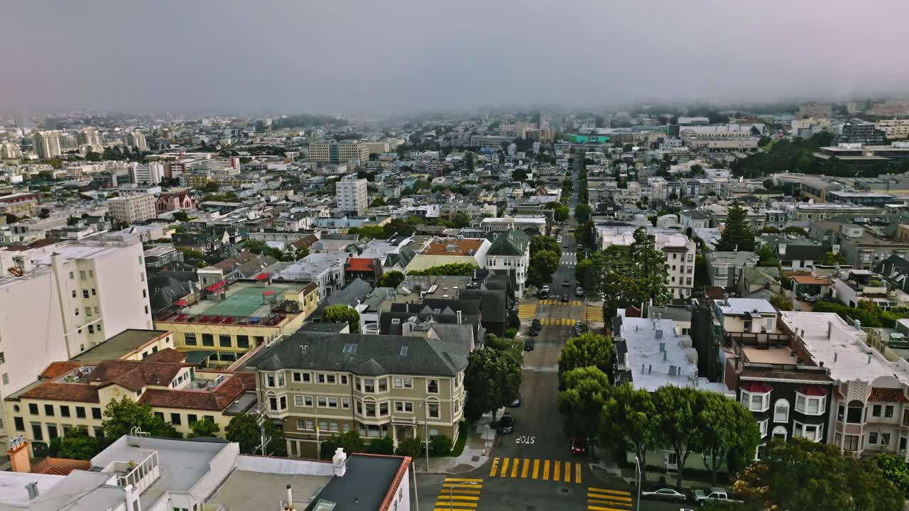 San Francisco cityscape with houses