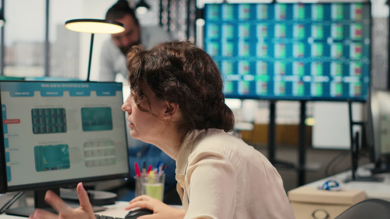 Vertical Video Frustrated businesswoman struggling with a stock crash downtrend