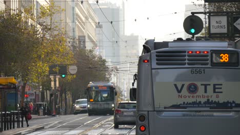 Buses-in-San-Francisco-USA