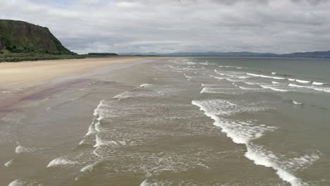 Downhill-beach-and-Mussenden-Temple-on-the-Causeway-Coastal-Route,-Northern-Ireland