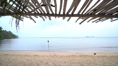 empty-beach-in-the-morning