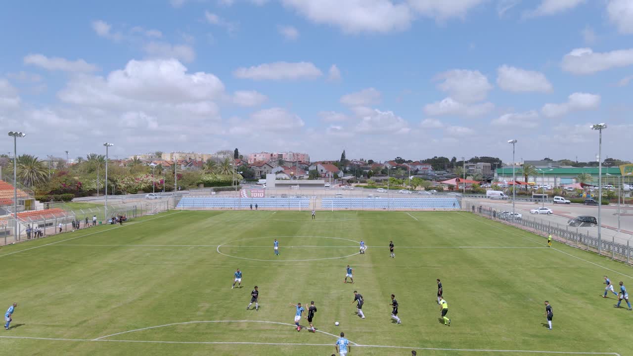 이스라엘 네티봇 시티에서 정오에 축구 경기