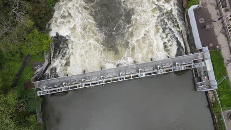 Henley-on-Thames-uk-weir-and-Marsh-lock-rising-overhead-drone-footage-4k