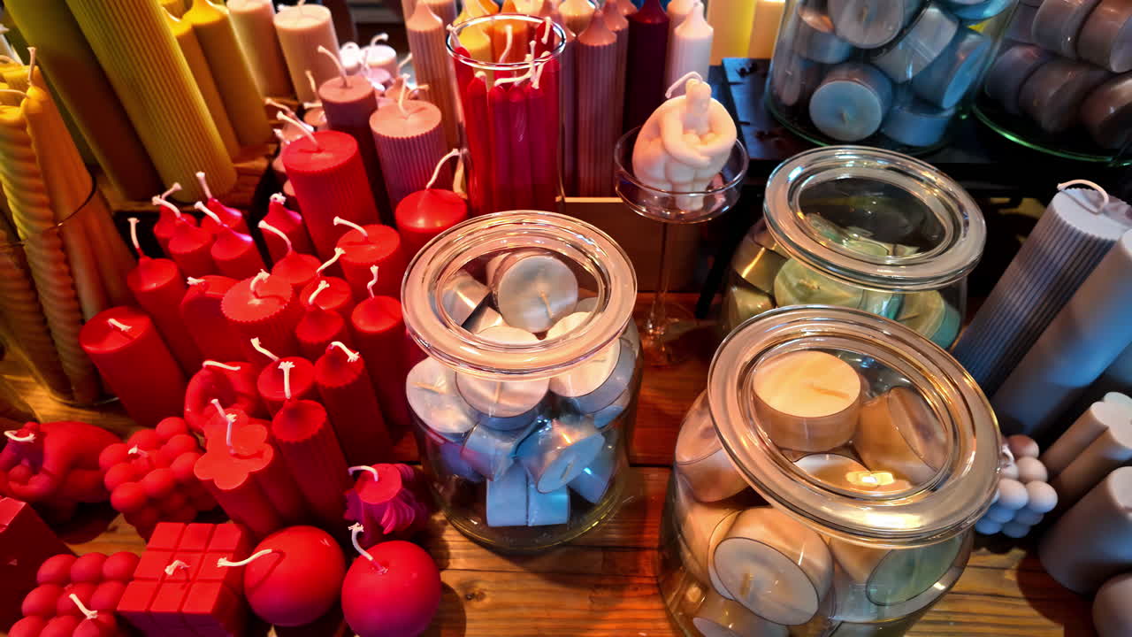 불 의 다채로운 컬렉션, 개별적 인 및 용기 에 제시