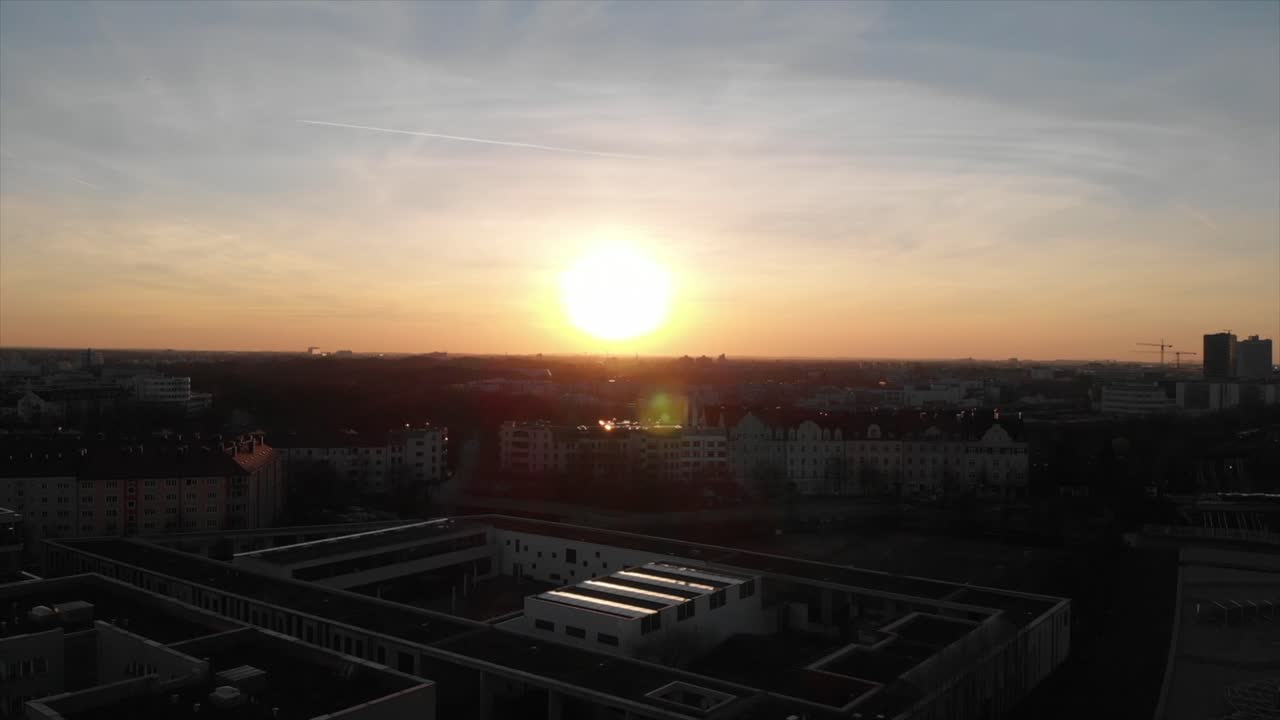 Alemanha, Munique, Tarde, visto de cima com um DJI Mavic Air em 4k 30fps.