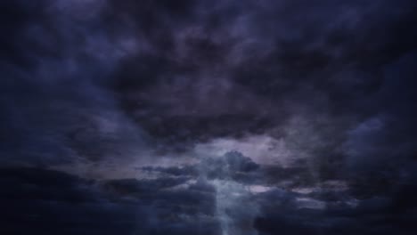 timelapse de una tormenta en el cielo oscuro