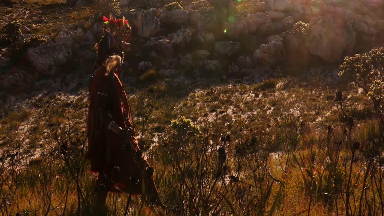 시골에서  ⁇ 고 있는 부족의 남자 4k