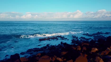 Bonita-Toma-Aérea-Sobre-Molokai-Hawaii-Aguas-Turquesas