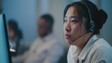 representante de servicio al cliente centrado