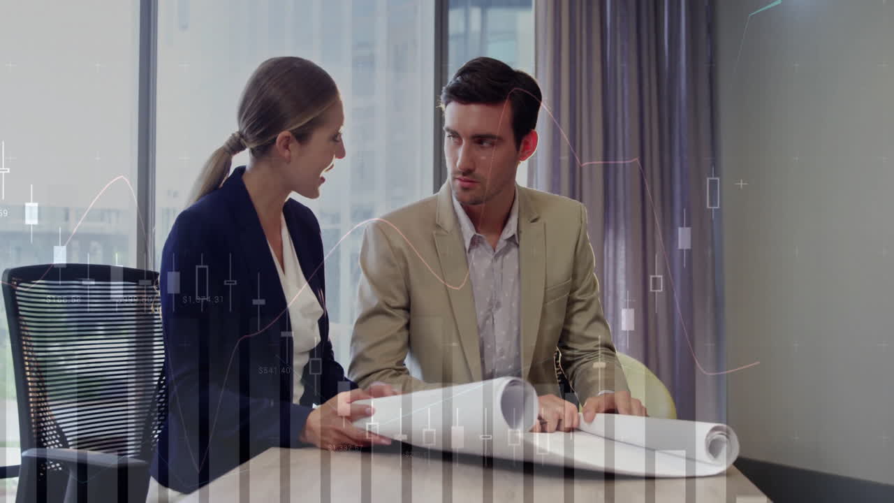 animación del procesamiento de datos financieros sobre diversas personas de negocios en la oficina