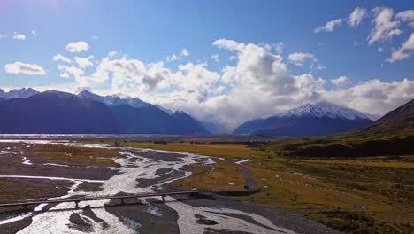 Rangitata-River-Einer-Der-Epischsten-Geflochtenen-Flüsse-Neuseelands,-Der-Durch-Die-Canterbury-Plains-Fließt