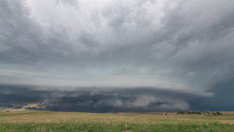 A-severe-thunderstorm-moves-toward-me-with-a-beastly-shelf-cloud