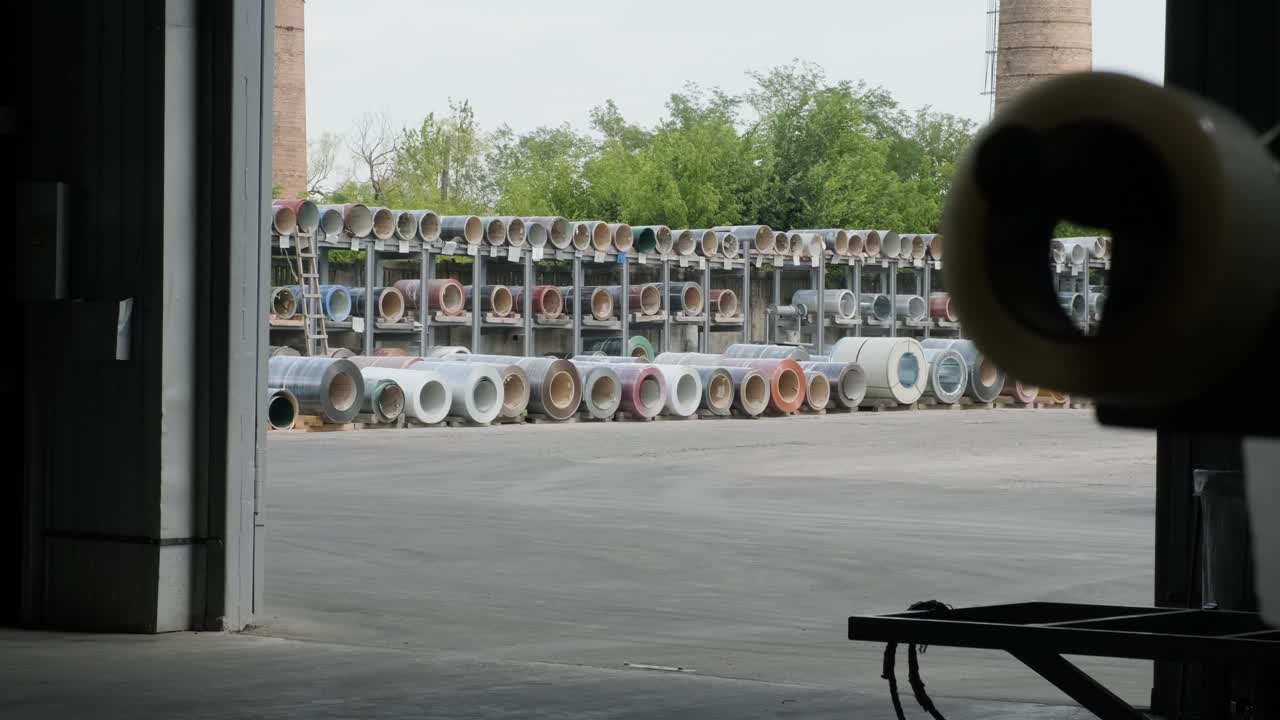 공업 창고, 철판 롤