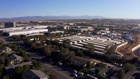 Wide-aerial-panning-shot-of-an-industrial-South-Bay-neighborhood