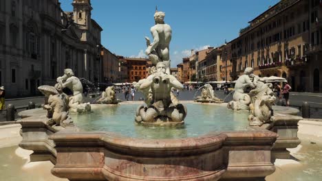 Fuente-Del-Páramo,-Piazza-Navona-En-Roma,-Italia