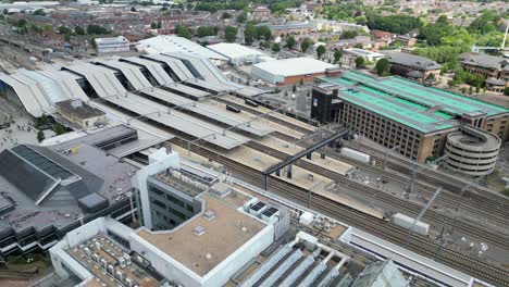 Plataformas-Lectura-Estación-De-Tren-Uk-Drone,antena