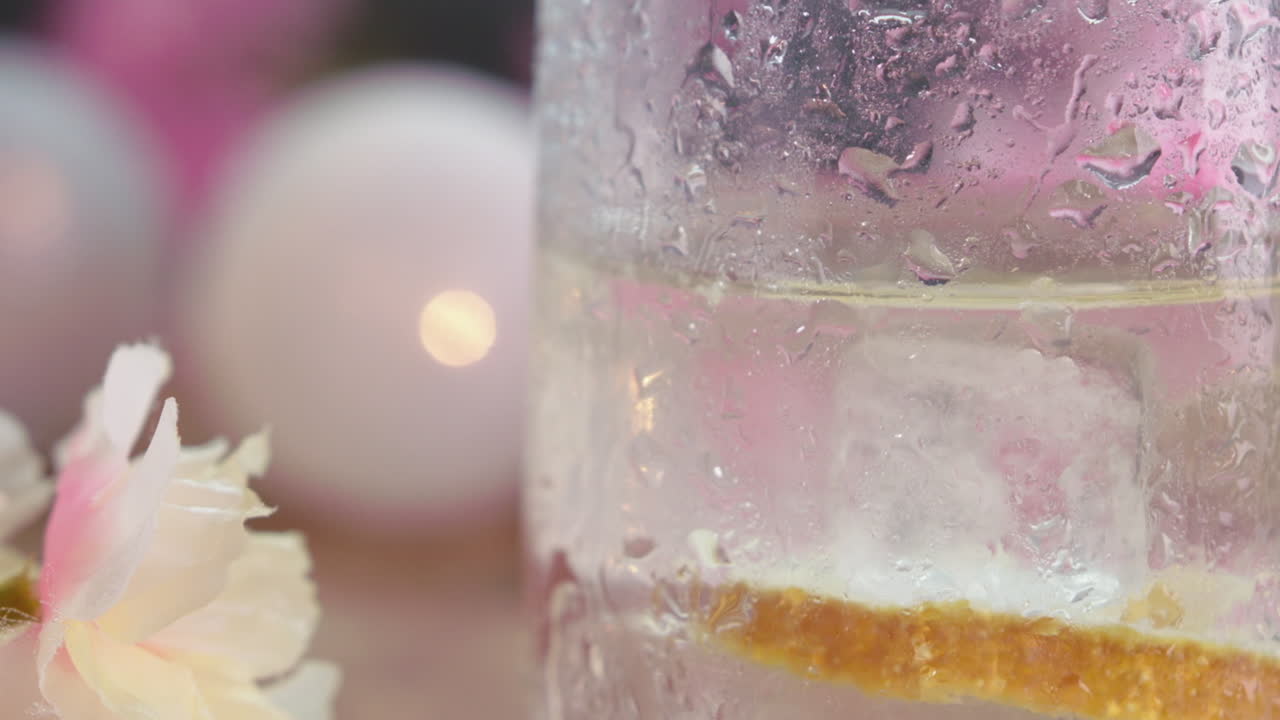 여름 음료의 클로즈업 팬