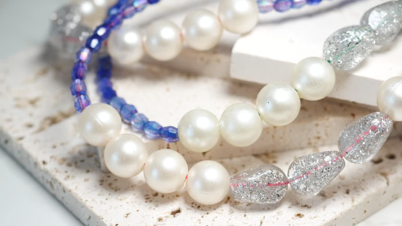Elegant Beaded Necklaces with Pearls and Crystals