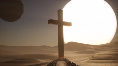 una enorme cruz de oro en el desierto con gente caminando hacia ella, un planeta en el cielo y una gran animación en 3d al atardecer