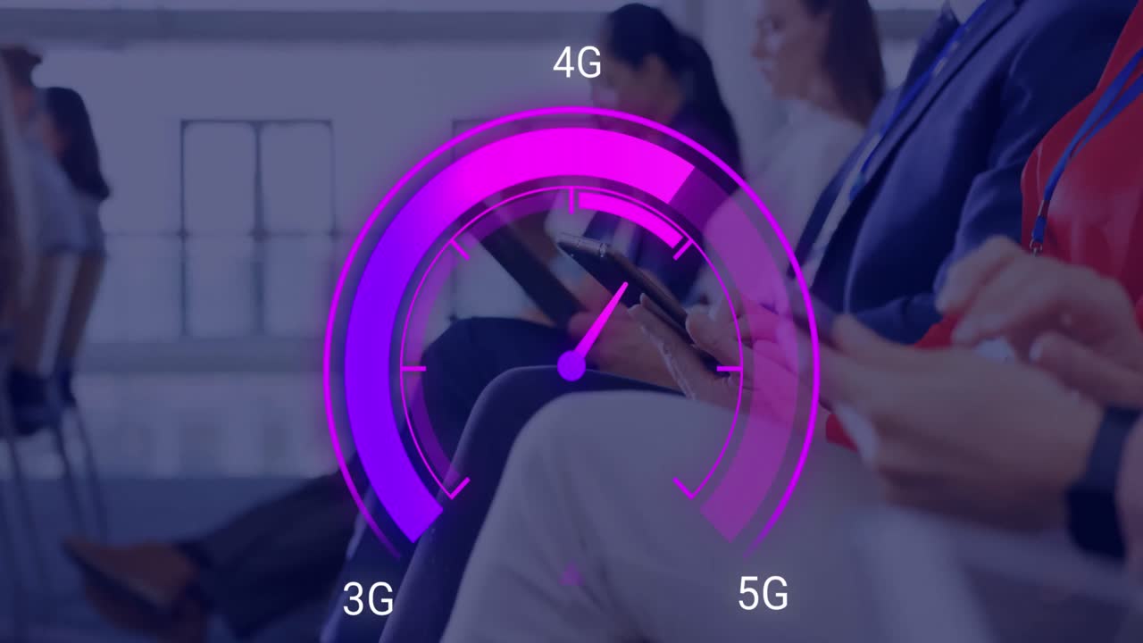 анимация фиолетового спидометра над руками различных бизнесменов с электронными устройствами.