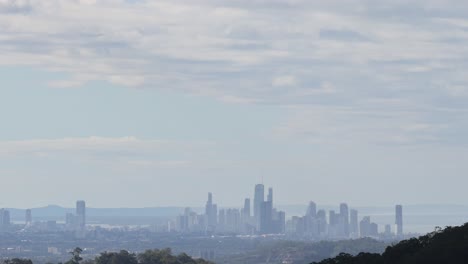 vista despejada de un horizonte urbano en expansión