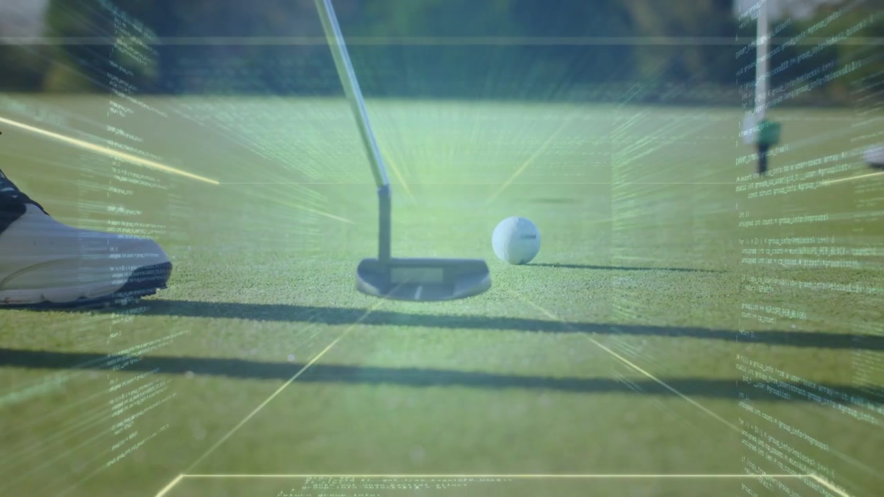 Golfista che si sistema la posizione, colpisce con il putter, e manda la pallina da golf verso l'asta della bandiera, con overlay che guidano la buca.