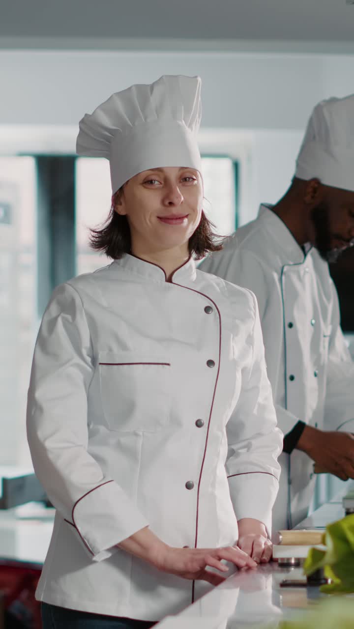 Chef in una cucina professionale