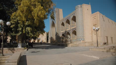 Ciudad-De-Bujara,-Uzbekistán-Nadir-Divanbegi-Madrassa-Construida-En-1622