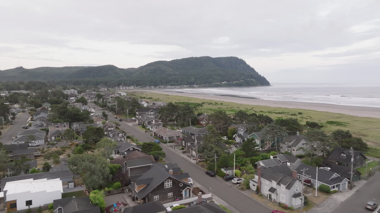 tomado en una mañana nublada durante el verano de 2024 en 4k