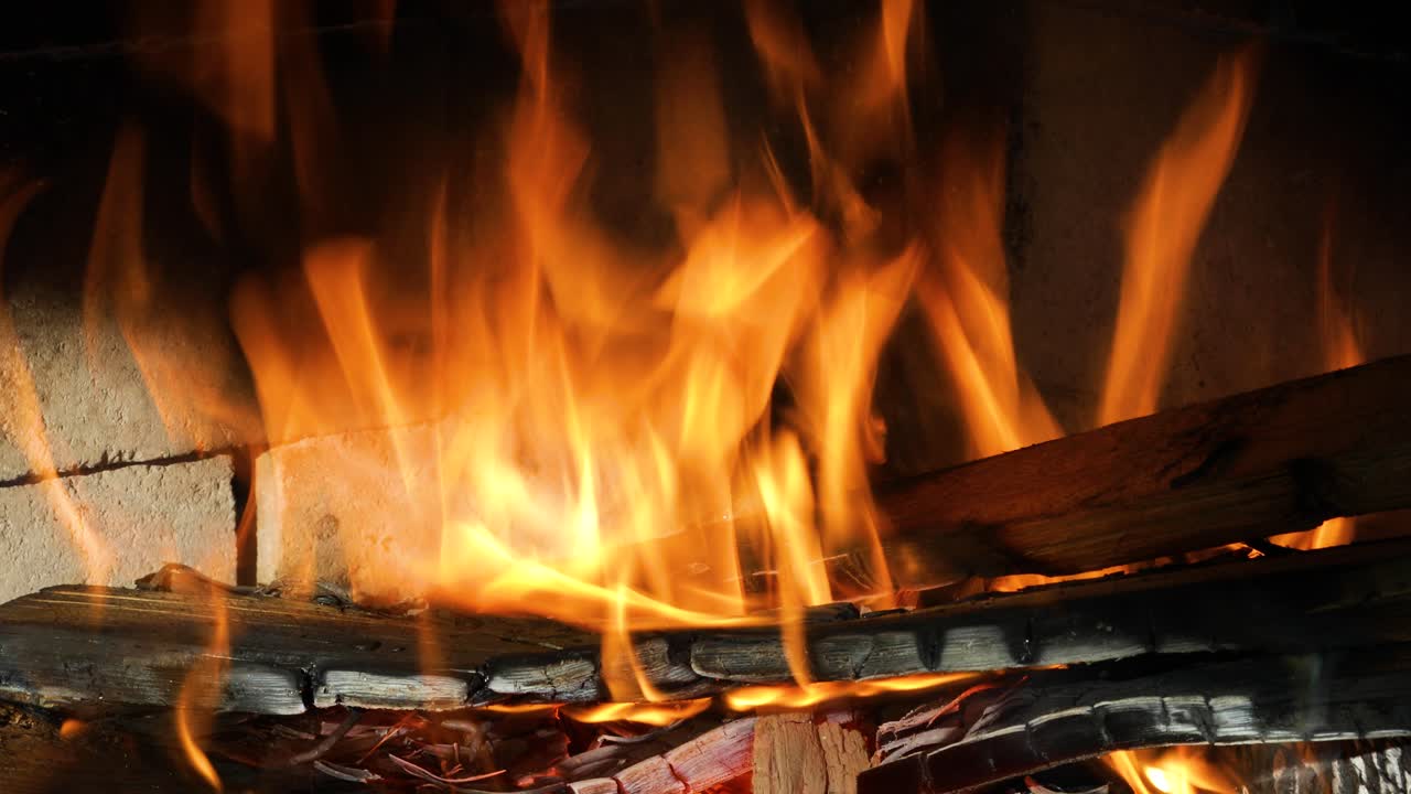 검은 바탕에 불의 불꽃