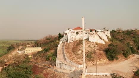 Frente-De-Viaje,-Muxima,-Lugar-De-Culto-Religioso,-Angola,-áfrica