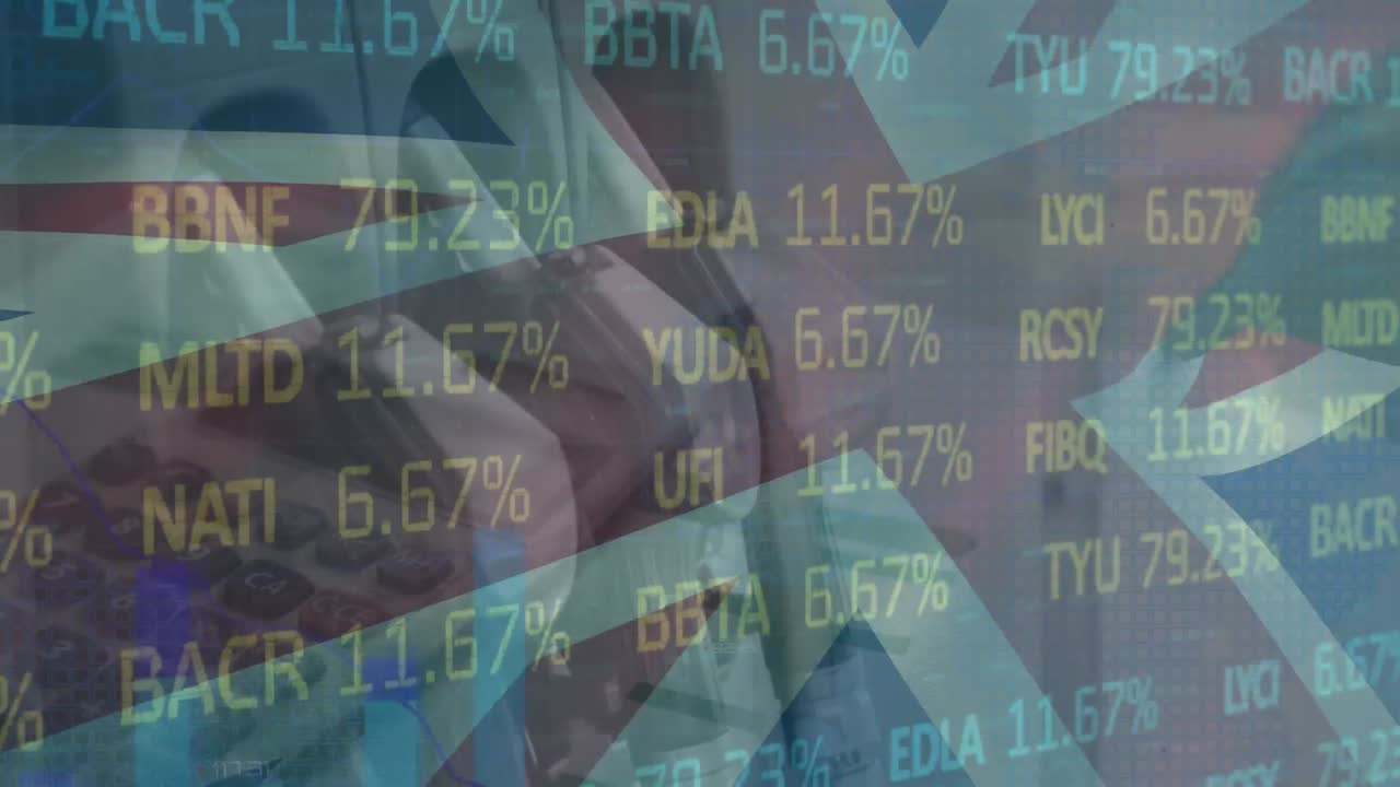 유니온 잭  ⁇ 발의 애니메이션이 주식 시장 디스플레이 위에 흔들리고 있으며 숫자가 바뀌고 있습니다.